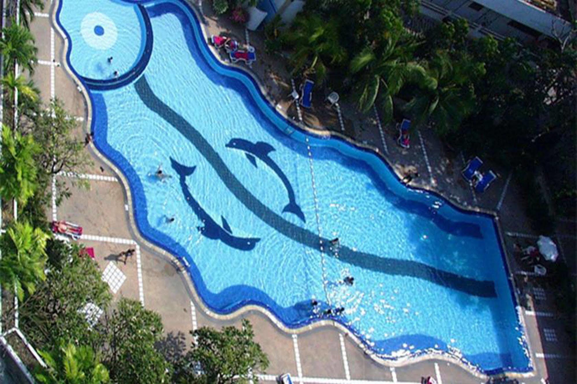 Royal Twins Palace Hotel Pattaya Exterior photo